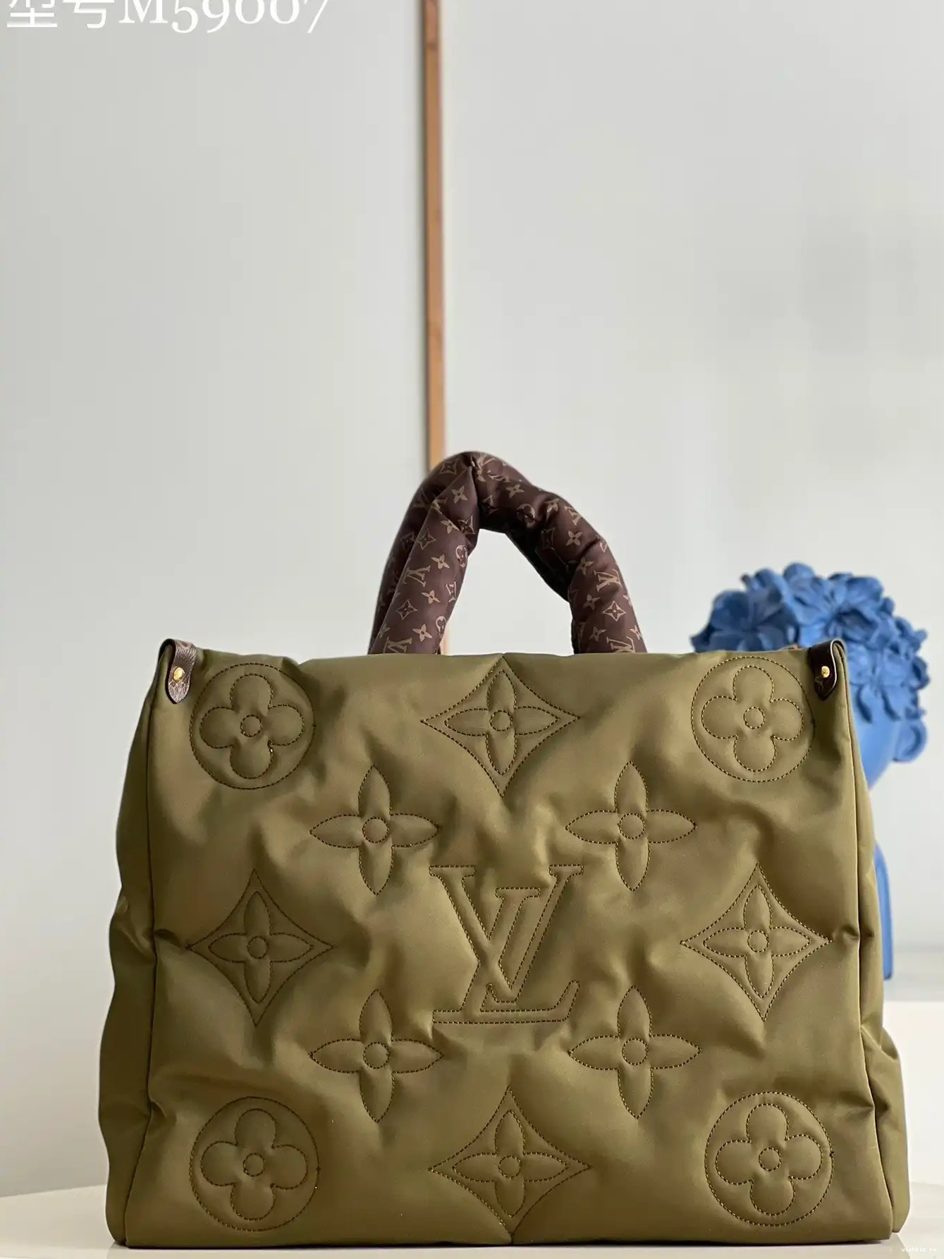 WIS GM LOUIS VUITTON ONTHEGO 0422